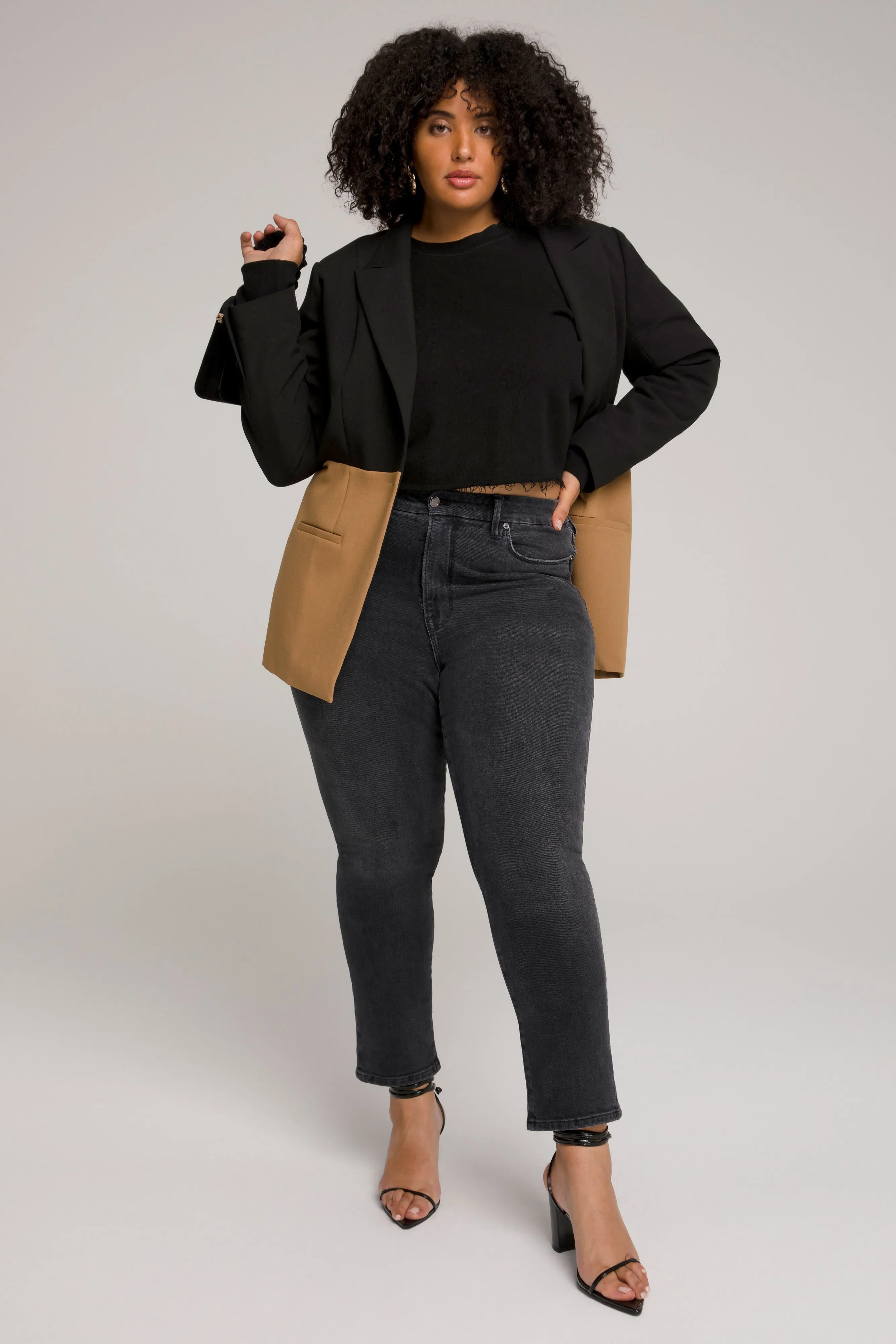 CROPPED & COOL SWEATSHIRT | BLACK001