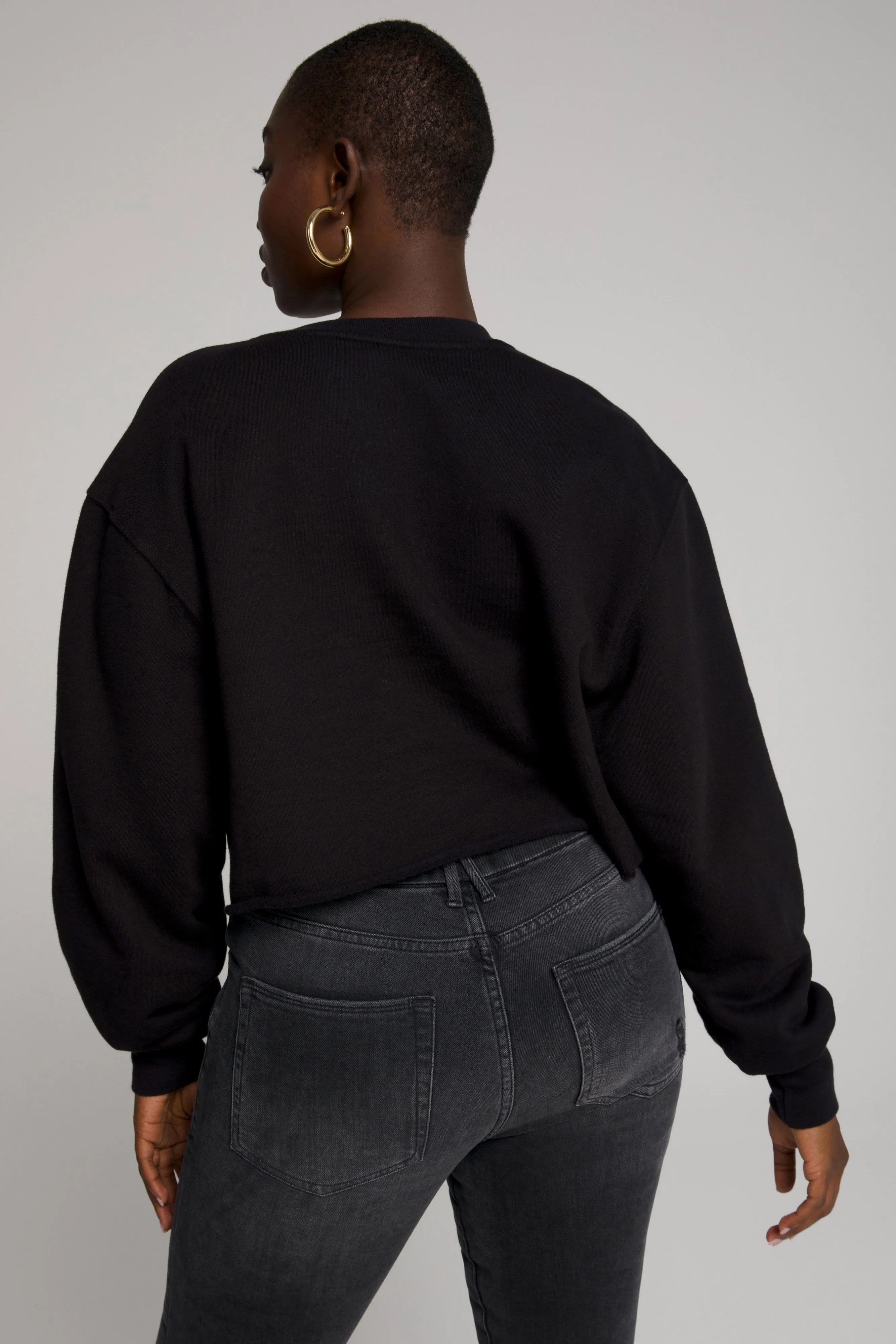 CROPPED & COOL SWEATSHIRT | BLACK001