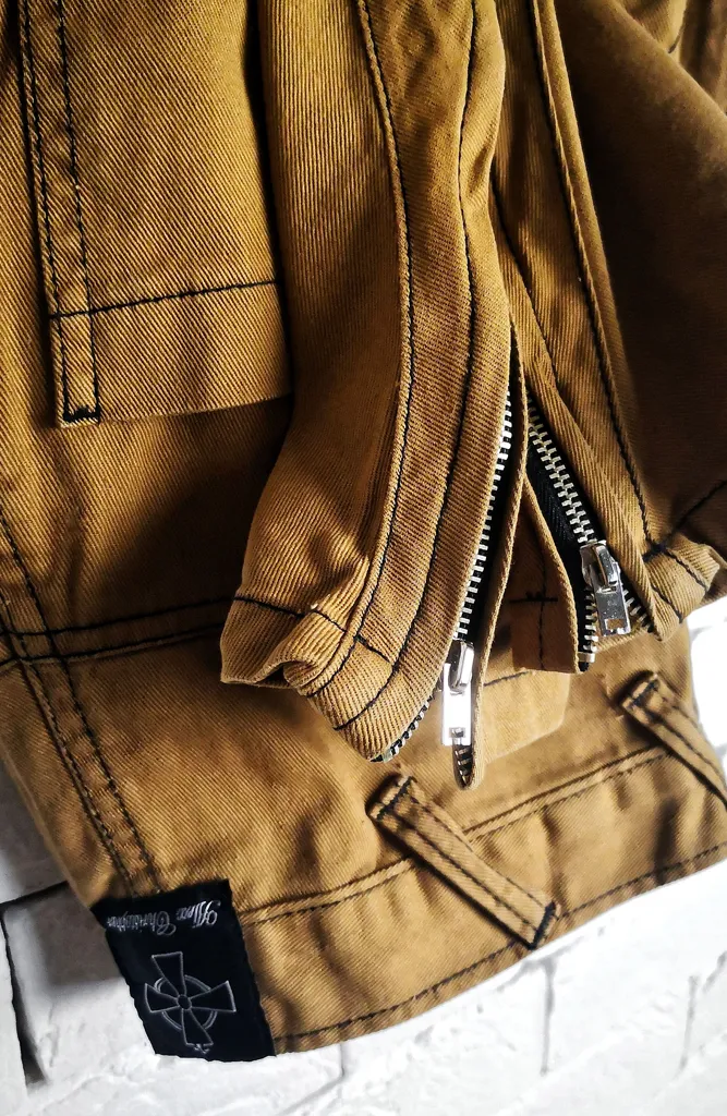 High Waisted Twisted Jeans - Tan