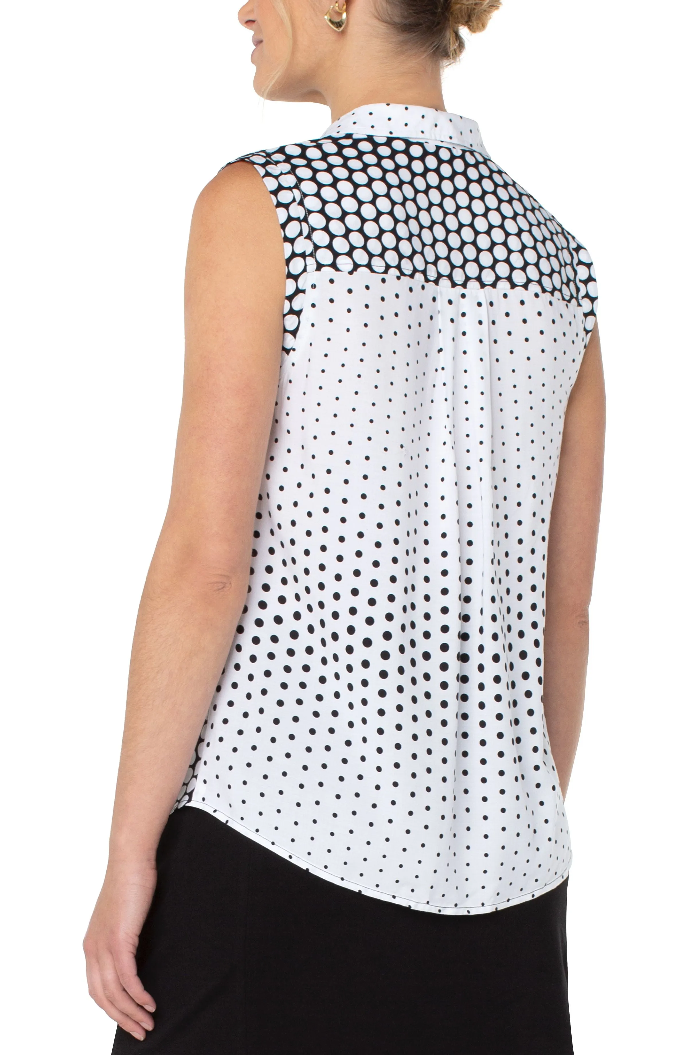 Liverpool hidden polka dot sleeveless button front shirt