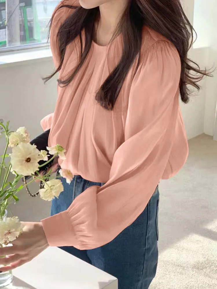 Solid Ruched Puff Sleeve Round Neck Keyhole Back Blouse